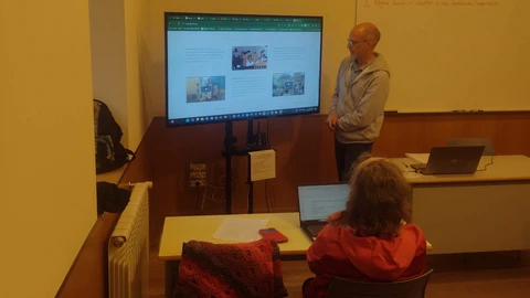 Explaining the structure of a real Home page