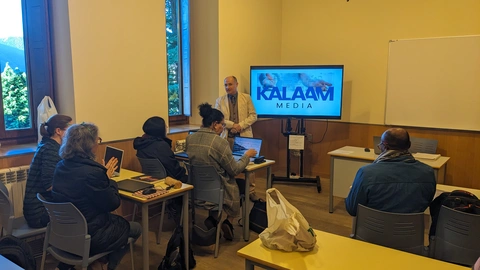 José welcomes participants to the workshop