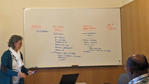 Presenting Jebli website plans to the group