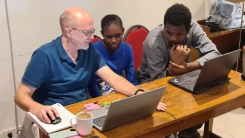 John working with the Pulaar team