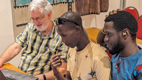 Dan works with the Balante team